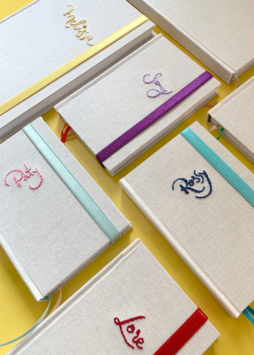 Cuadernos bordados Otero Estudio